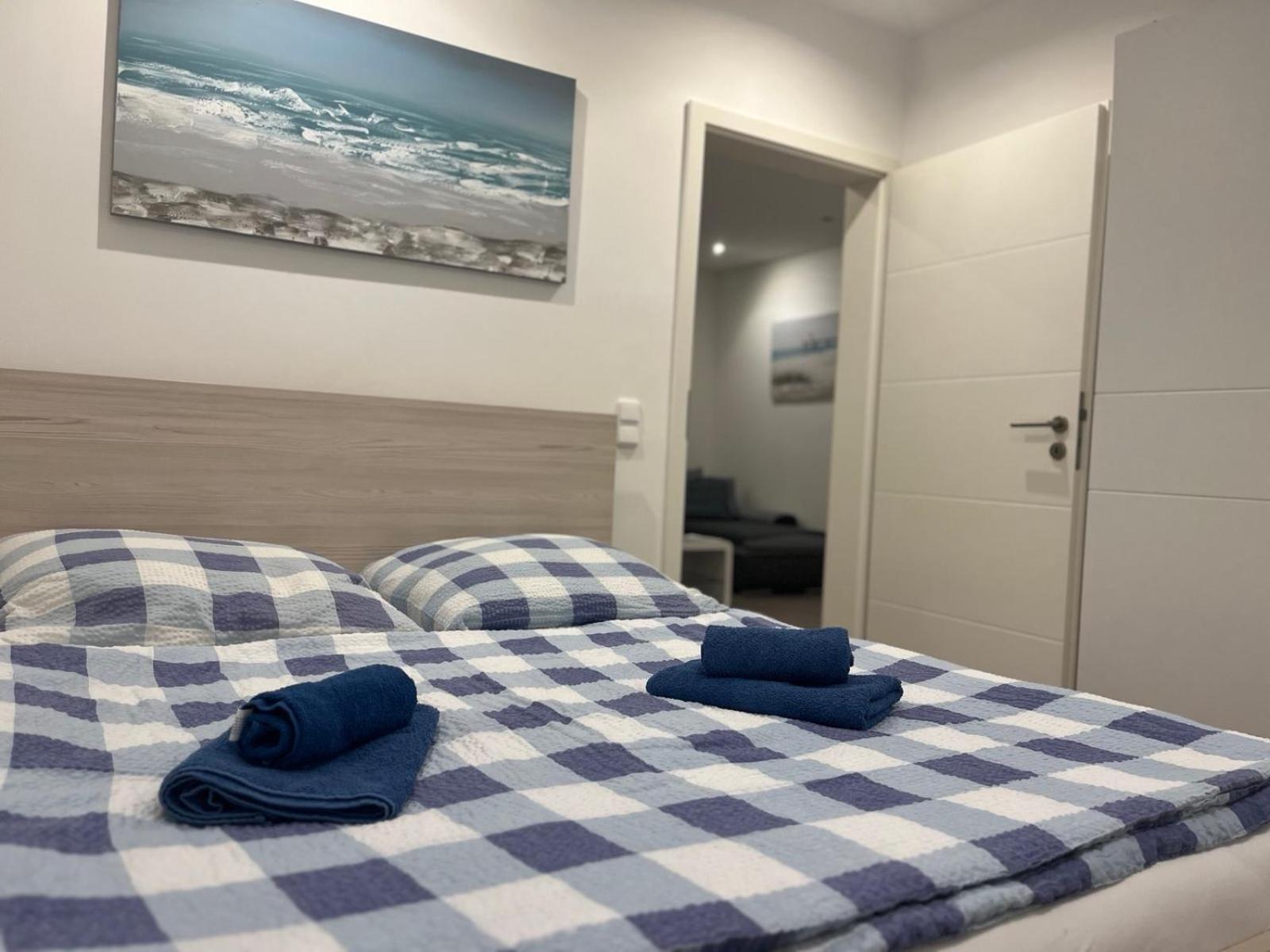 Sinisa Apartman Vir Exterior foto