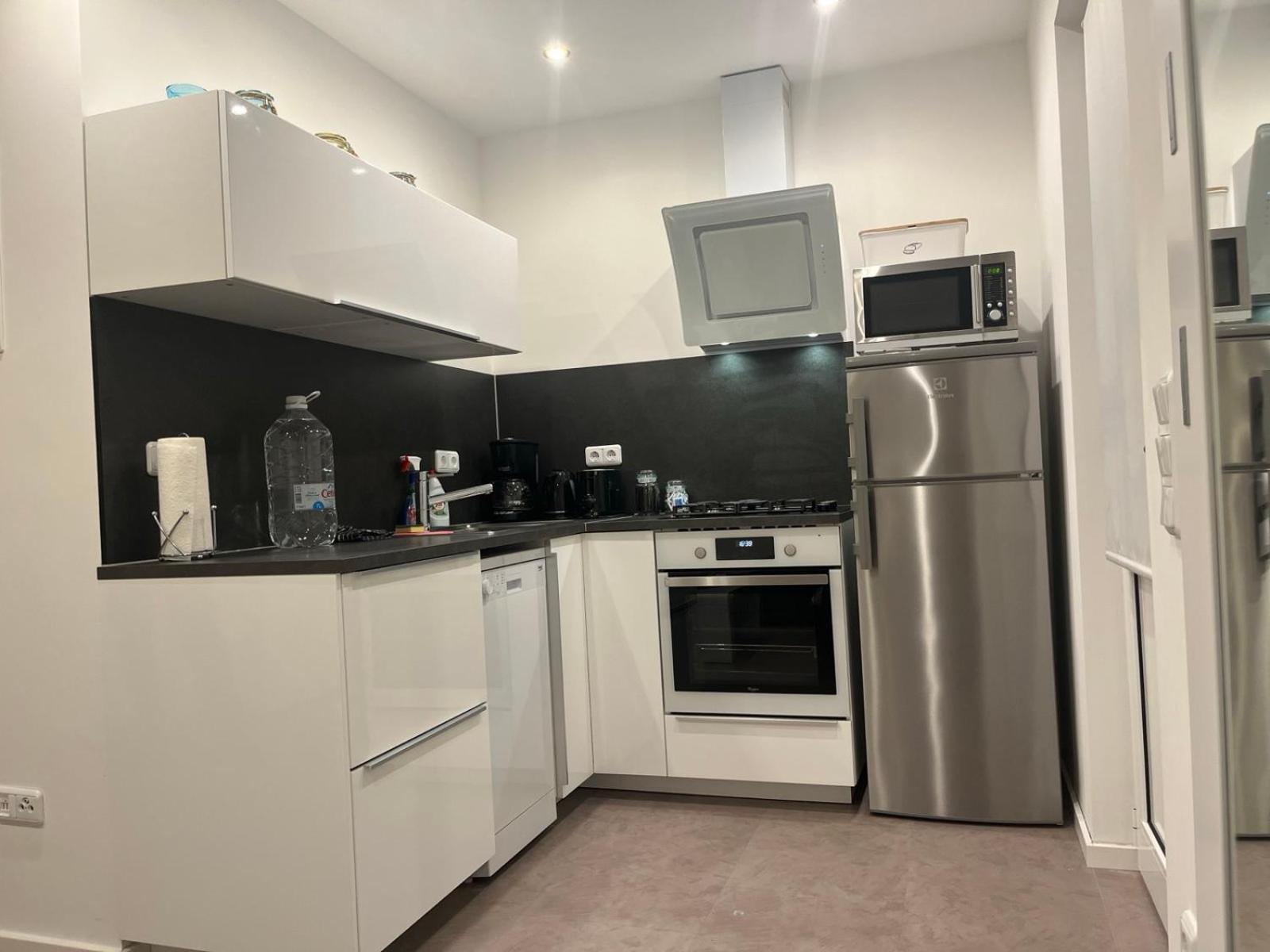 Sinisa Apartman Vir Exterior foto