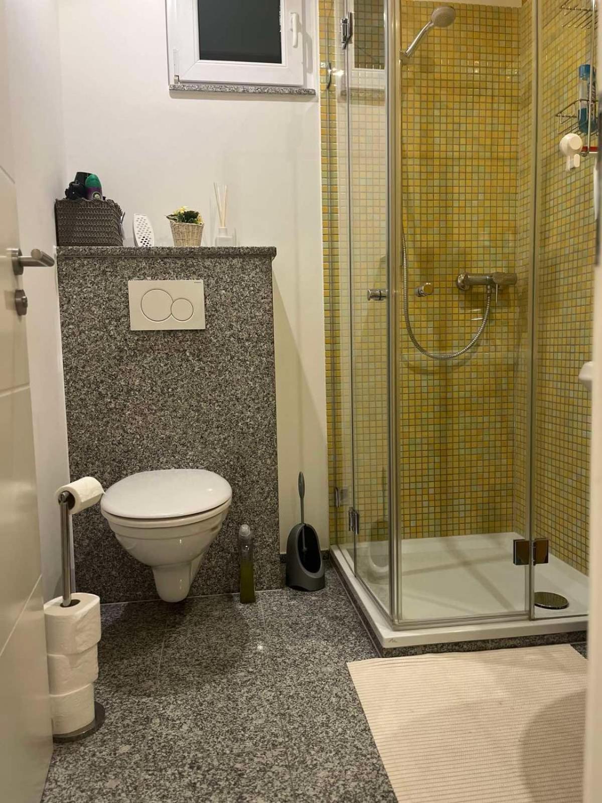 Sinisa Apartman Vir Exterior foto